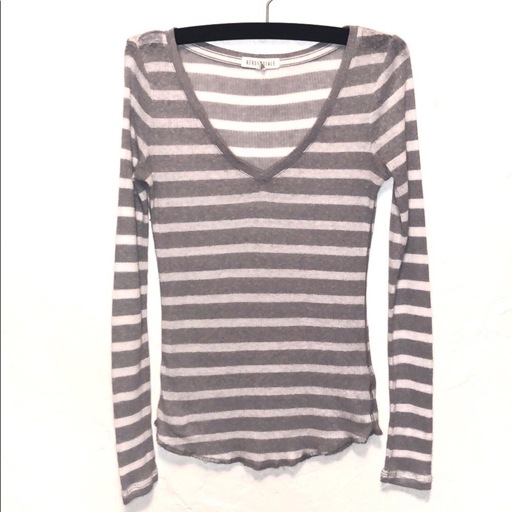 Aéropostale Long Sleeve V-neck Tee Grey and White